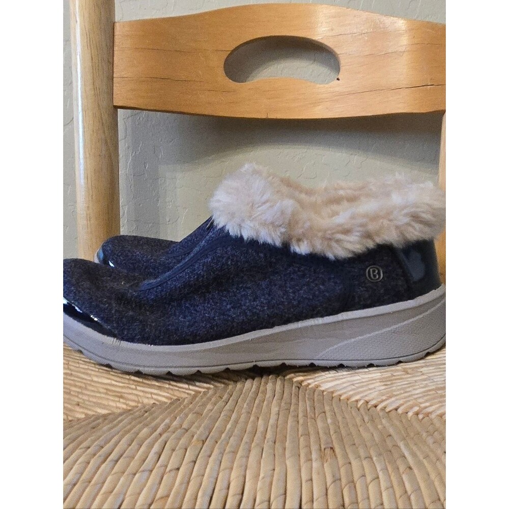 Bzees Navy Blue Zippered-Front Faux-Fur Trim Shoes. Sz 8